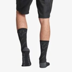 RaceFace Gear Jammer Socks -VeloGear Store 32e6e0cacf2a4924b18cf81d4e3da487c4ccc47ebfd7b667323d9ada8baa6126 66807.1681559151