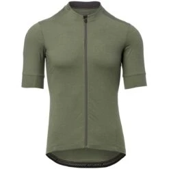 Giro Men's New Road Jersey -VeloGear Store 3db6906682eb88b31a21dd0f5cd3a2a023fa04a79de1eb7ad9c9024d79e930e1 10928.1685077693