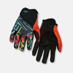 Giro DND Jr II Gloves -VeloGear Store 714ade09432eb33765054632678b6f85d2abb582799e07d0a5e9624b30606613 10095.1684947086