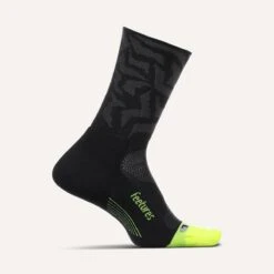 Feetures Elite Ultra Light Mini Crew Socks -VeloGear Store 721d3092e9847f408fcb04301fb52a5fb114a20030677c8204860e81b9a76903 36019.1683758692
