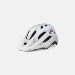 Giro Fixture Mips Ii Kids Bike Helmet -VeloGear Store 7266724d95ab358a174772235d6a0c422229325aefaf3be0b6bddd629bb8cf92 69862.1683756673