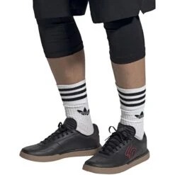 Five Ten Sleuth DLX PU Flat Shoe- Black/Scarlet/Gum 11 -VeloGear Store eb28d2cca1fae089f951a5aa4336a6453307b6a04be2c7bd6ef1a3e981b05825 96371.1683761028